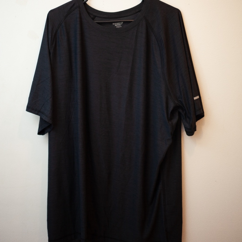 COPY - Old navy active breathe on xxl t shirt black